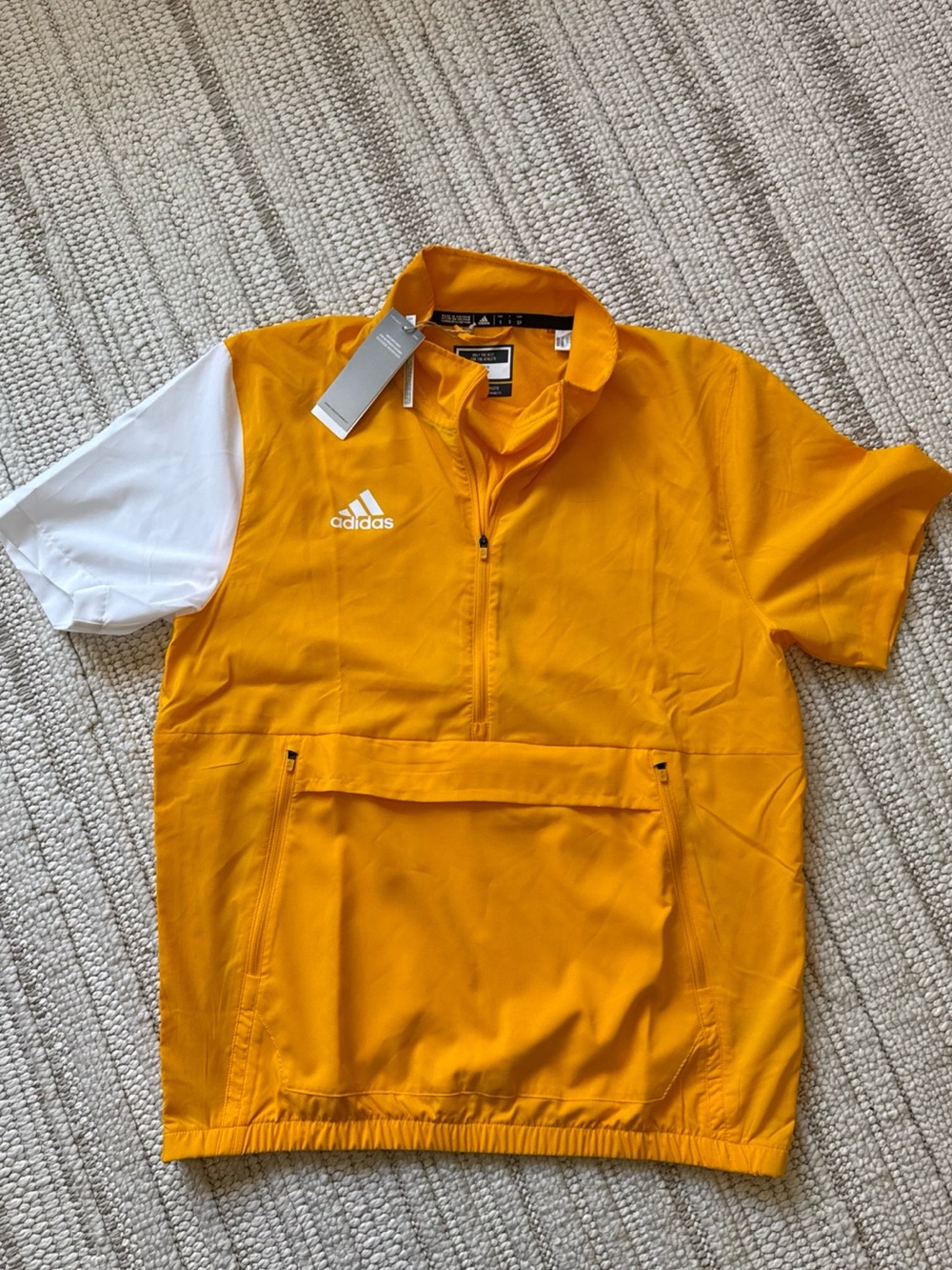 Adidas AEROREADY Sideline 1/4 Zip Jacket Gold Sample Men’s SMALL Short Sleeve